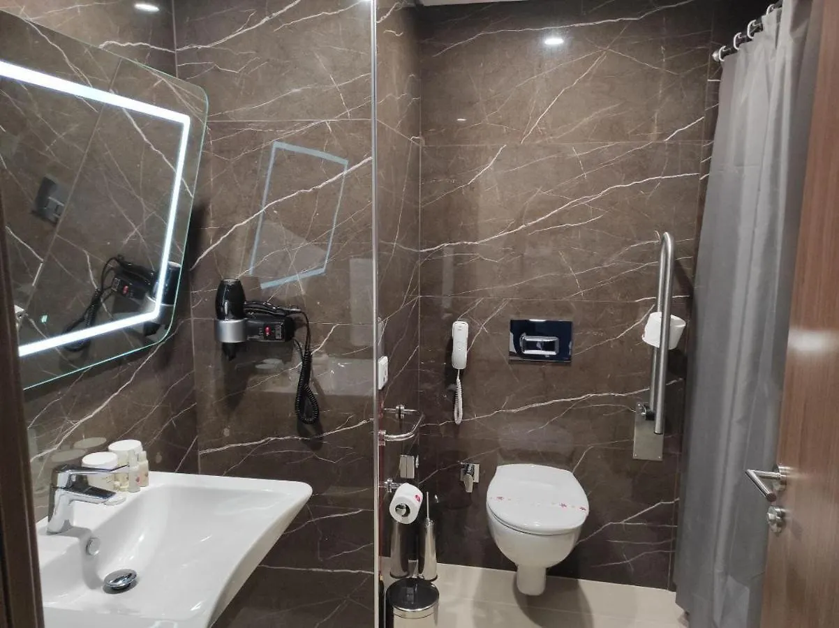 Ramada By Wyndham Izmir Aliaga Hotel