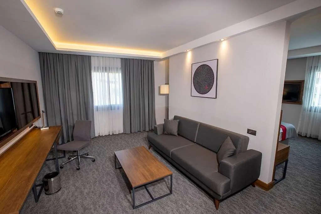 Ramada By Wyndham Izmir Aliaga Hotel